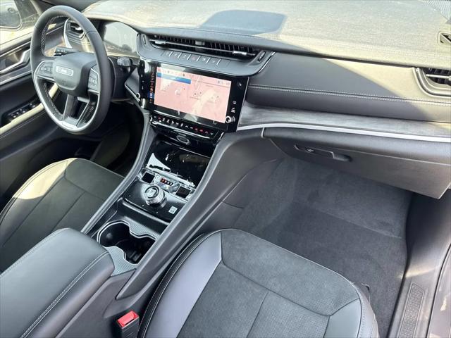 2026 Jeep Grand Cherokee L Altitude 4x2