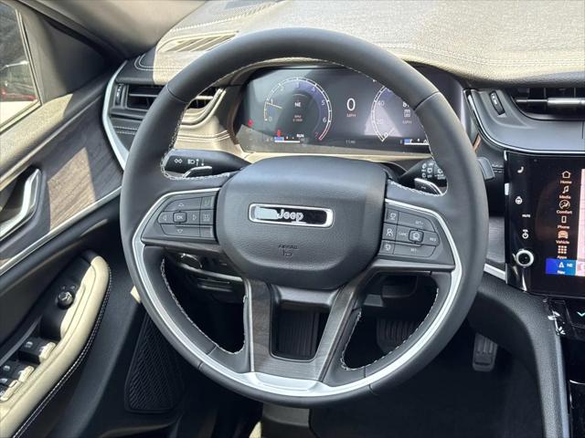 2026 Jeep Grand Cherokee L Altitude 4x2
