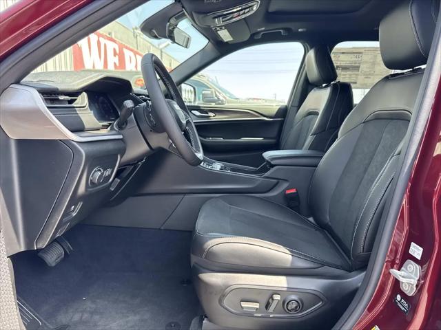 2026 Jeep Grand Cherokee L Altitude 4x2