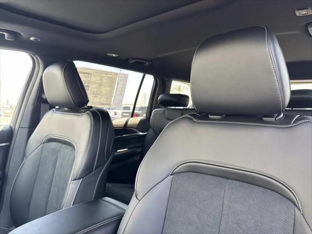 2026 Jeep Grand Cherokee L Altitude 4x2