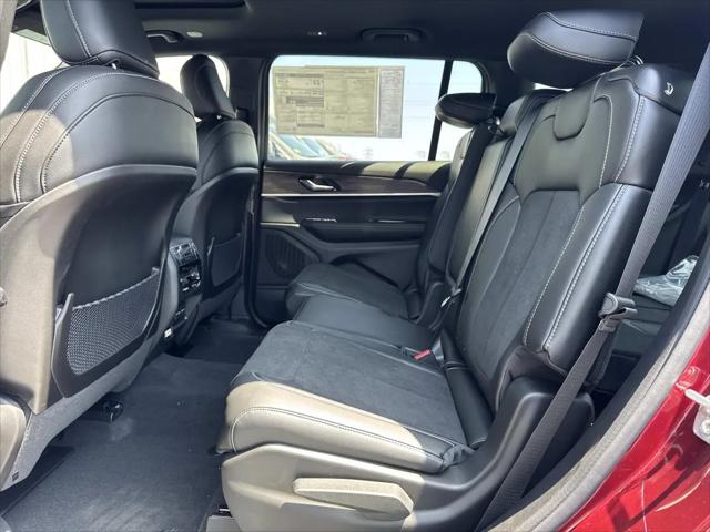2026 Jeep Grand Cherokee L Altitude 4x2