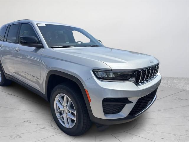 2026 Jeep Grand Cherokee Altitude 4x2
