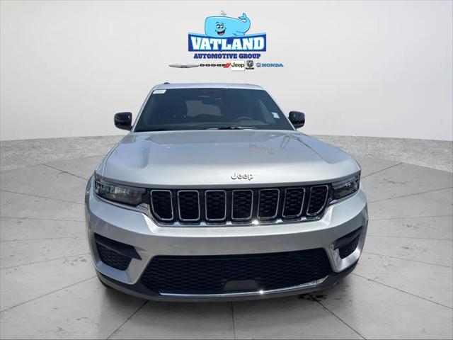 2026 Jeep Grand Cherokee Altitude 4x2