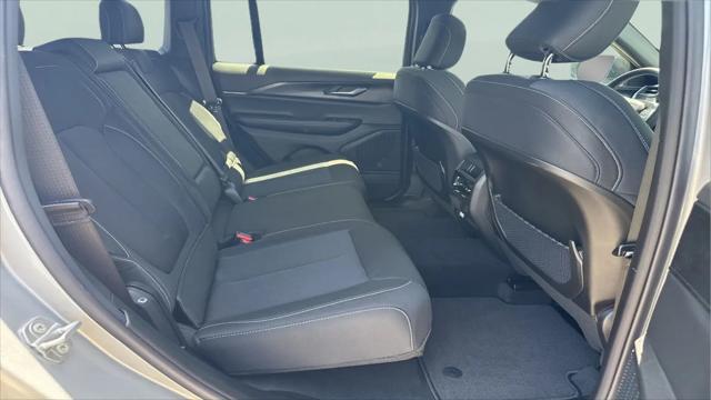 2026 Jeep Grand Cherokee Altitude 4x2