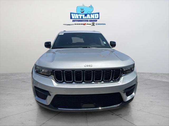 2026 Jeep Grand Cherokee Altitude 4x2