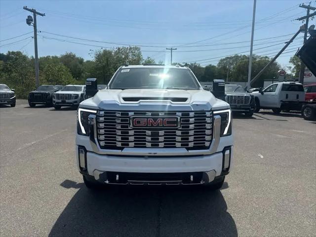 2026 GMC Sierra 2500HD Crew Cab, Standard Bed, Denali, 4WD