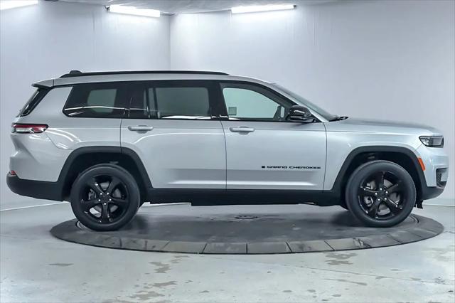 2023 Jeep Grand Cherokee L Altitude 4x4