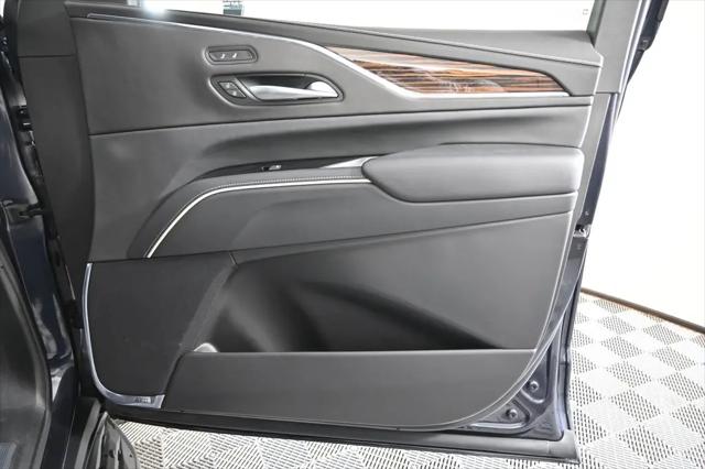 2024 Cadillac Escalade ESV Luxury