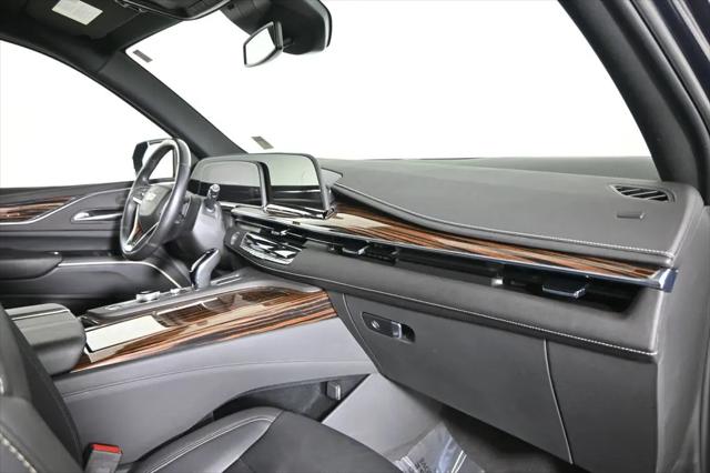 2024 Cadillac Escalade ESV Luxury