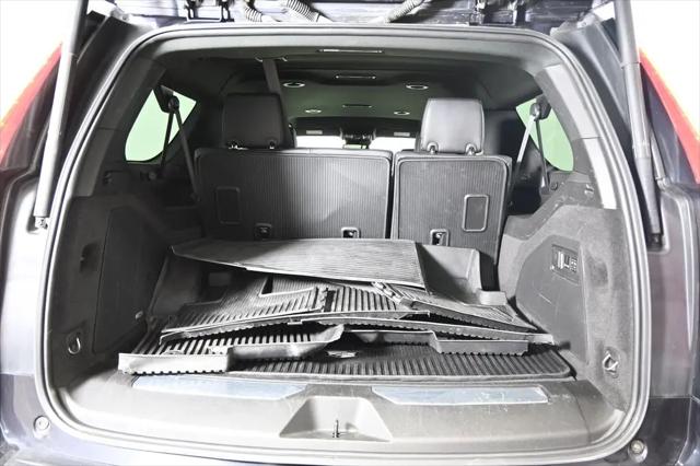 2024 Cadillac Escalade ESV Luxury