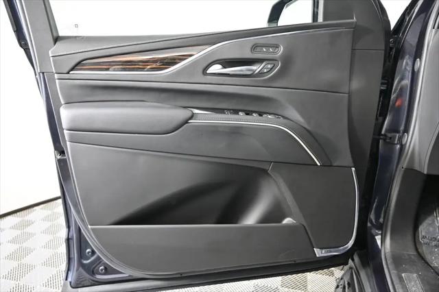 2024 Cadillac Escalade ESV Luxury