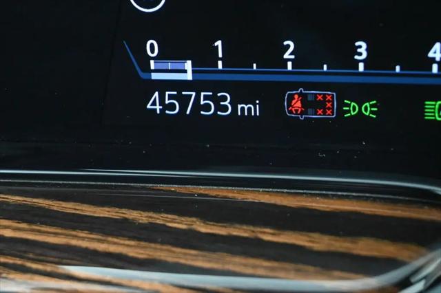 2024 Cadillac Escalade ESV Luxury