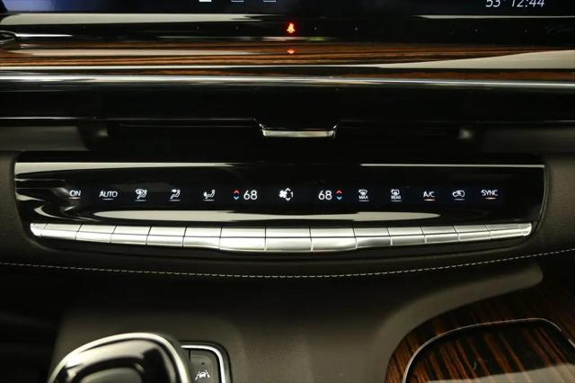 2024 Cadillac Escalade ESV Luxury