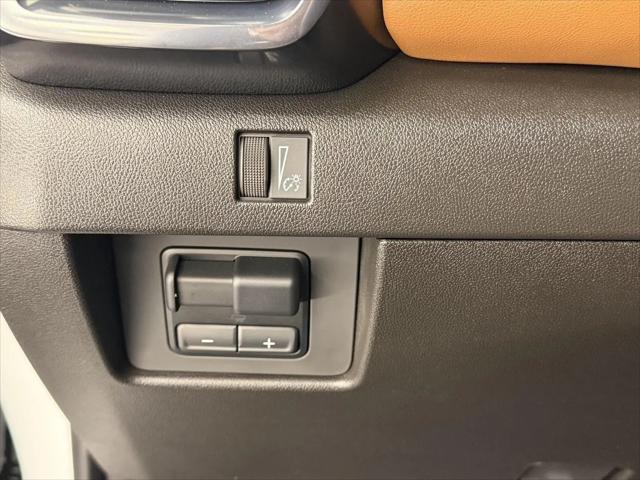 2024 GMC Canyon 4WD AT4