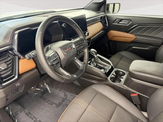 2024 GMC Canyon 4WD AT4