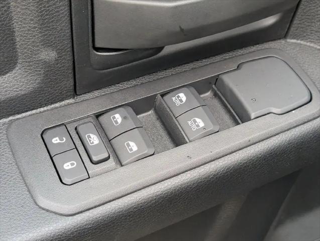 2026 Ram 3500 Tradesman Crew Cab 4x4 8 Box