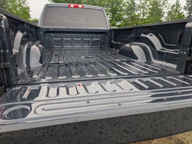 2026 Ram 3500 Tradesman Crew Cab 4x4 8 Box