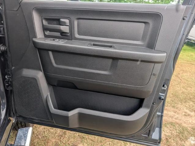 2026 Ram 3500 Tradesman Crew Cab 4x4 8 Box