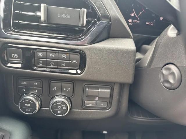 2025 GMC Yukon 4WD AT4