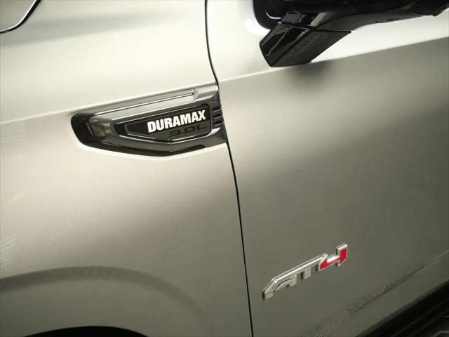 2025 GMC Yukon 4WD AT4