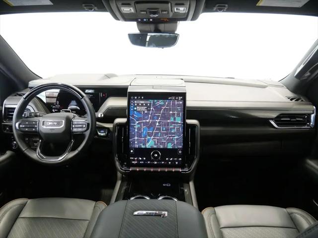 2025 GMC Yukon 4WD AT4