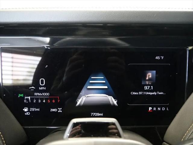 2025 GMC Yukon 4WD AT4