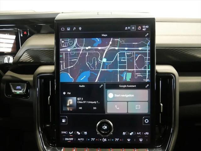 2025 GMC Yukon 4WD AT4
