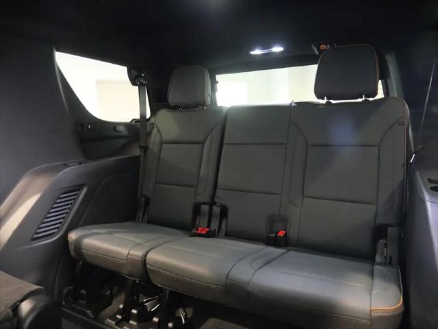 2025 GMC Yukon 4WD AT4