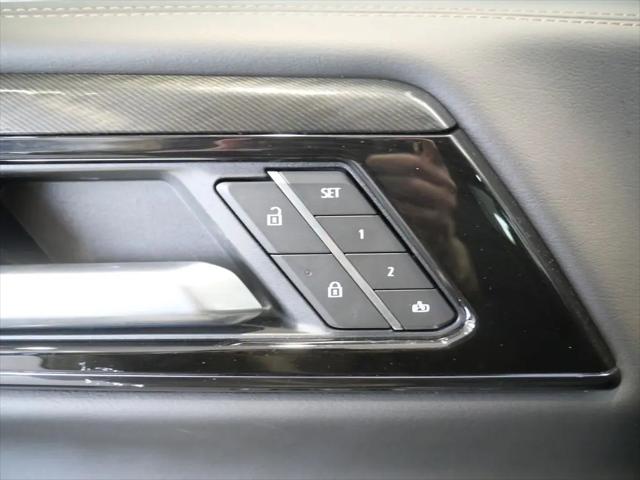 2025 GMC Yukon 4WD AT4