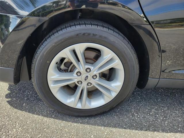 2017 Ford Taurus SE