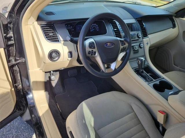 2017 Ford Taurus SE