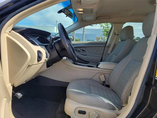 2017 Ford Taurus SE