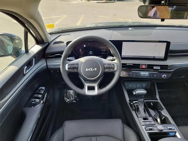 2025 Kia K5 EX