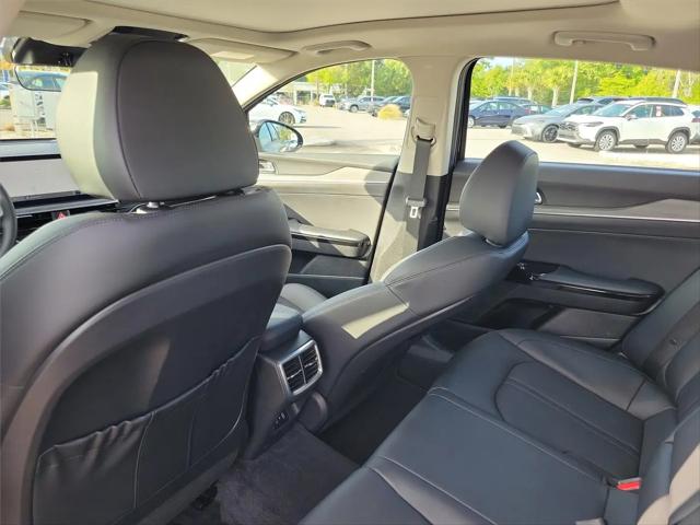 2025 Kia K5 EX
