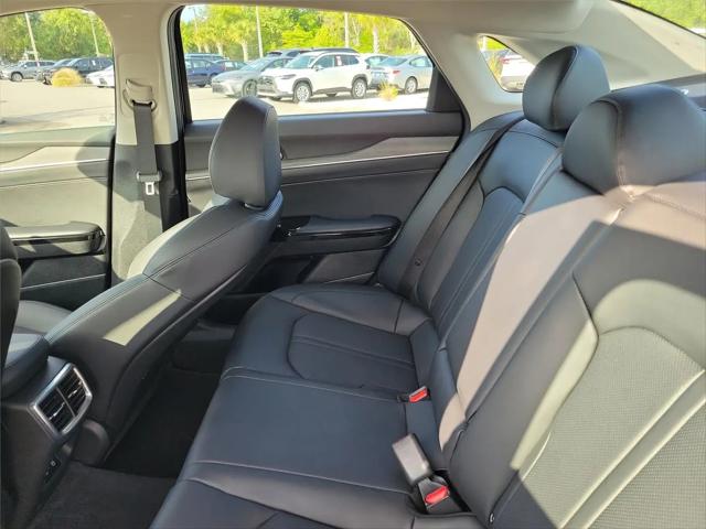 2025 Kia K5 EX