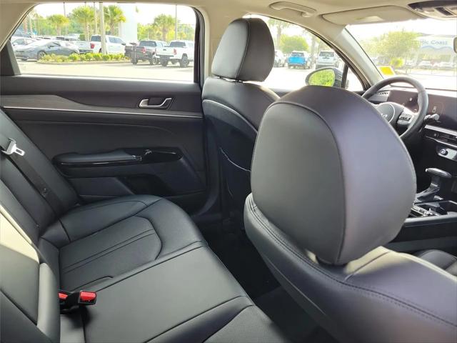 2025 Kia K5 EX