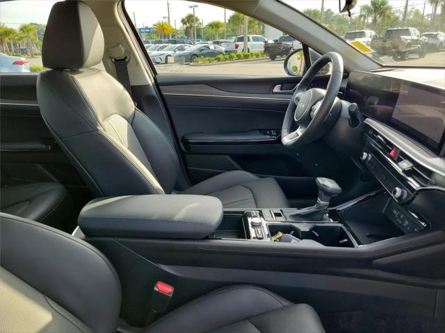 2025 Kia K5 EX
