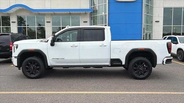 2025 GMC Sierra 2500HD Crew Cab, Standard Bed, AT4, 4WD