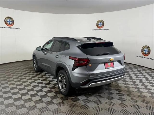 2025 Chevrolet Trax FWD LT