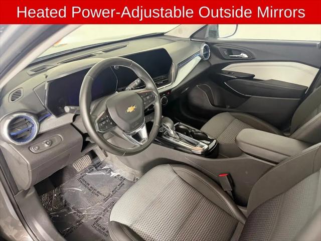 2025 Chevrolet Trax FWD LT