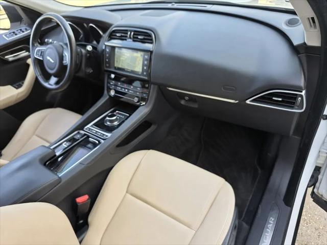 2018 Jaguar F-PACE 30t Premium