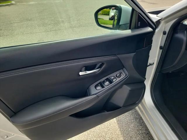 2023 Nissan Sentra SV Xtronic CVT