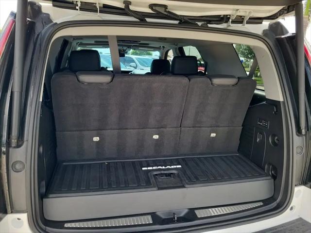 2020 Cadillac Escalade 2WD Luxury