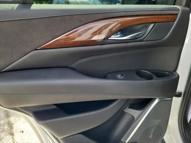 2020 Cadillac Escalade 2WD Luxury