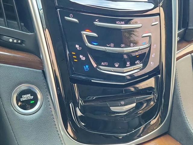 2020 Cadillac Escalade 2WD Luxury