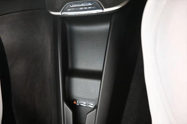 2020 Chevrolet Corvette Stingray RWD Convertible 2LT
