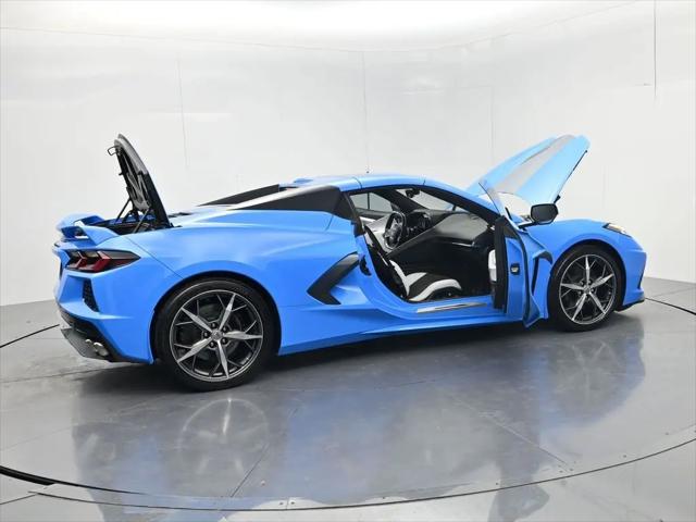2020 Chevrolet Corvette Stingray RWD Convertible 2LT
