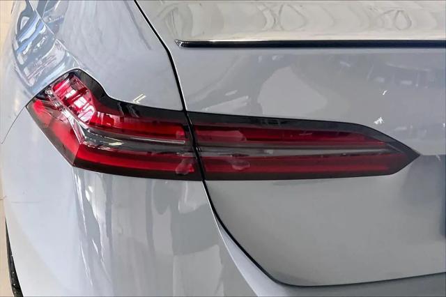 2027 BMW 5 Series 530i