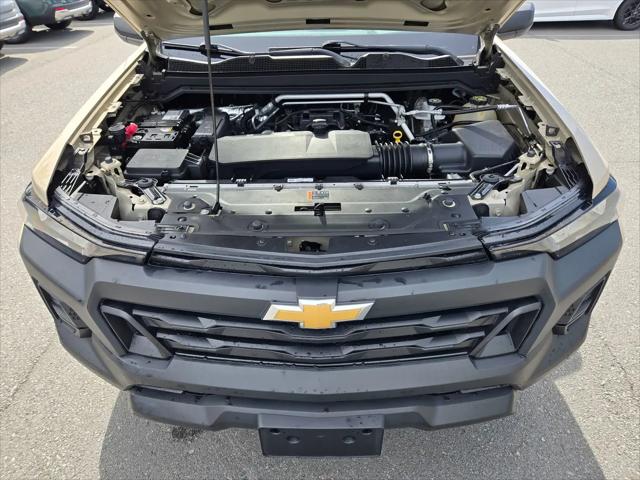 2023 Chevrolet Colorado 2WD Crew Cab Short Box WT