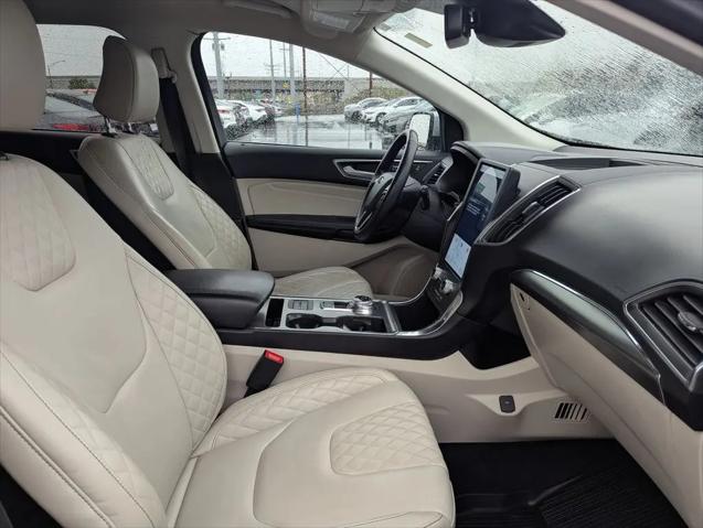 2023 Ford Edge Titanium
